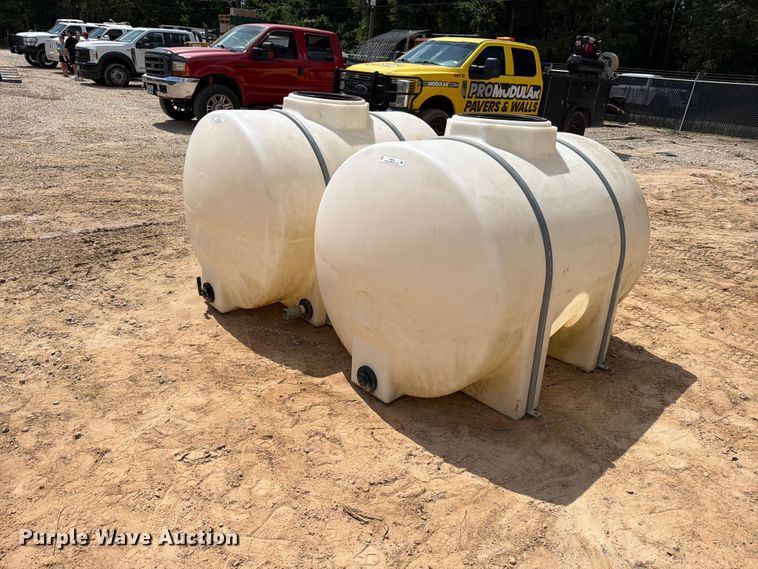 image for item FB8212 (2) poly tanks