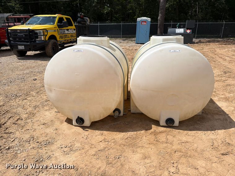 image for item FB8212 (2) poly tanks