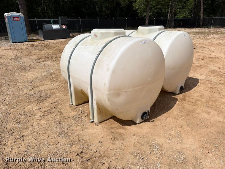 image for item FB8212 (2) poly tanks