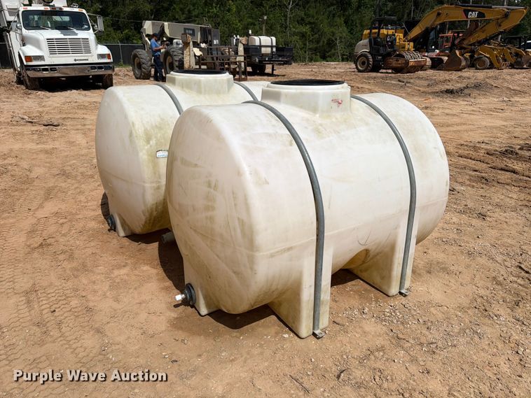image for item FB8212 (2) poly tanks