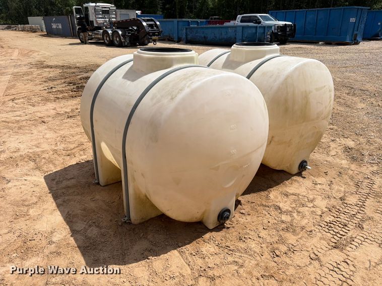 image for item FB8212 (2) poly tanks