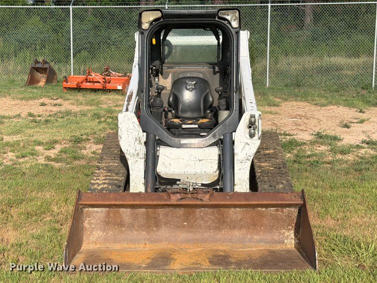 image for item FB8236 2019 Bobcat T650 tracked skid steer loader