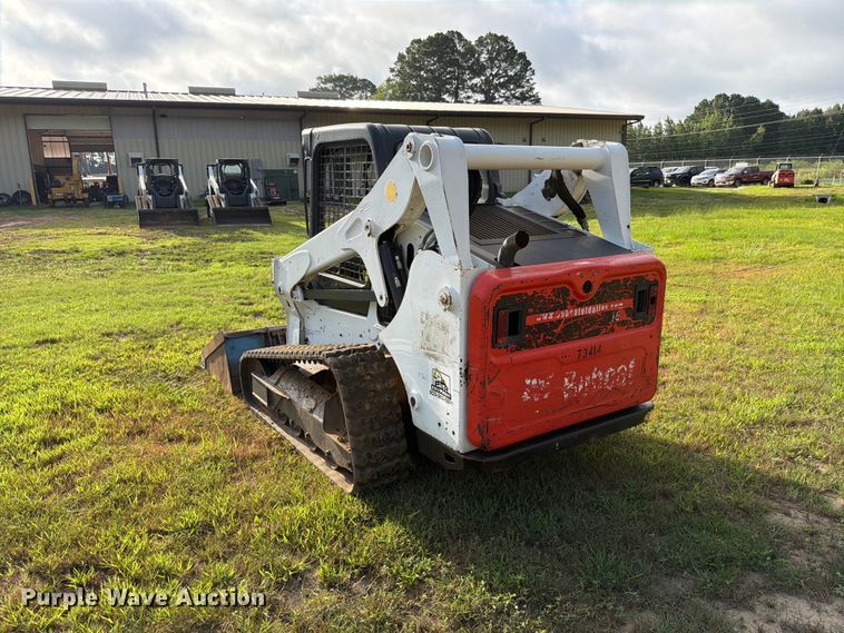 image for item FB8236 2019 Bobcat T650 tracked skid steer loader