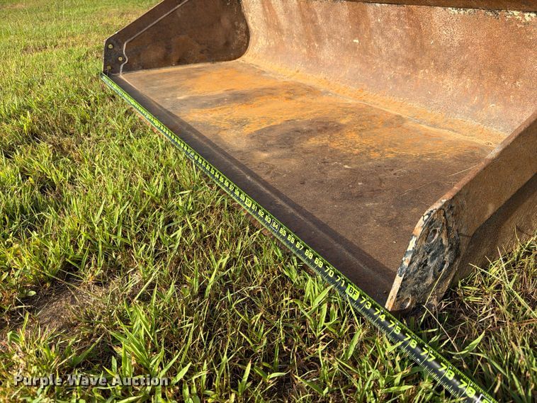 image for item FB8236 2019 Bobcat T650 tracked skid steer loader