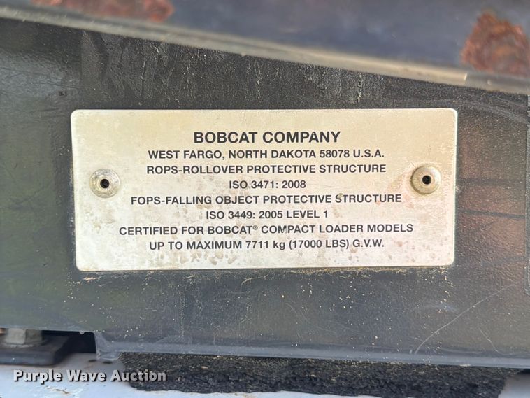 image for item FB8236 2019 Bobcat T650 tracked skid steer loader