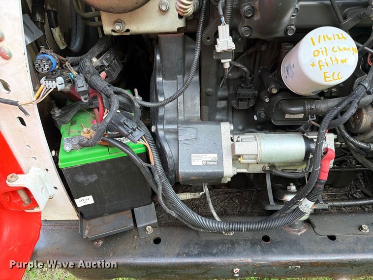 image for item FB8236 2019 Bobcat T650 tracked skid steer loader