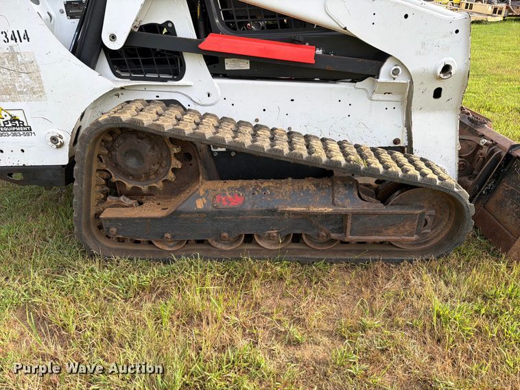 image for item FB8236 2019 Bobcat T650 tracked skid steer loader