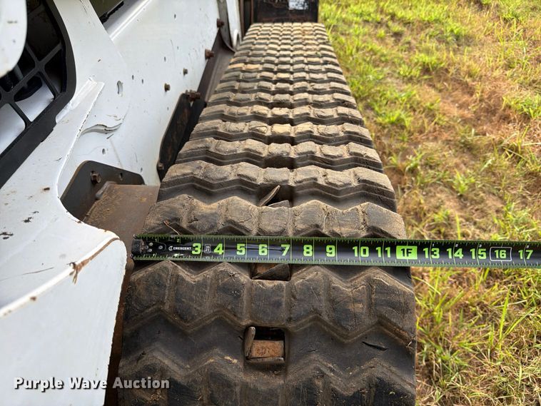 image for item FB8236 2019 Bobcat T650 tracked skid steer loader
