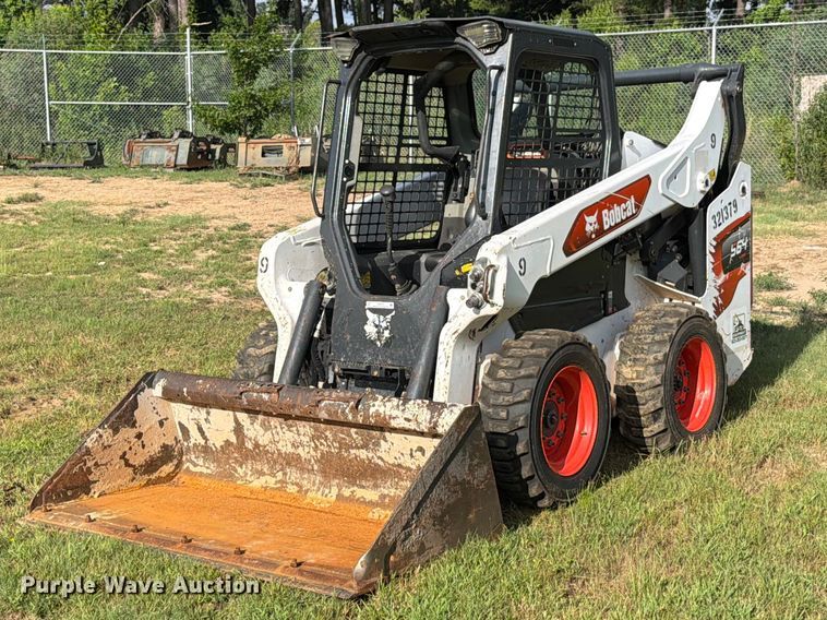 image for item FB8237 2021 Bobcat S64 skid steer loader
