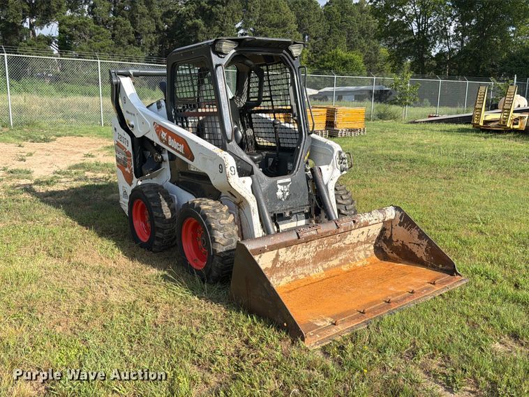 image for item FB8237 2021 Bobcat S64 skid steer loader