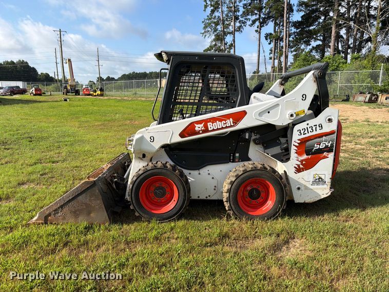 image for item FB8237 2021 Bobcat S64 skid steer loader