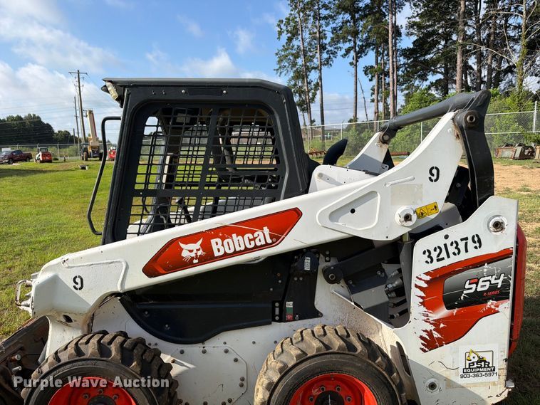 image for item FB8237 2021 Bobcat S64 skid steer loader