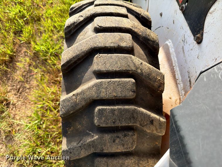 image for item FB8237 2021 Bobcat S64 skid steer loader