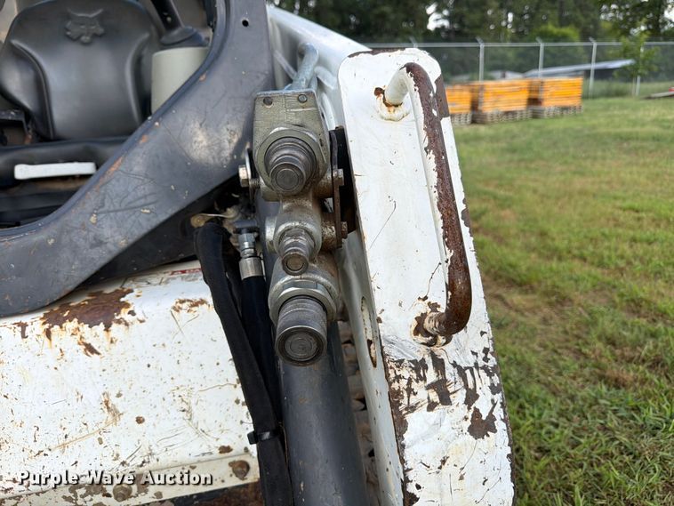 image for item FB8238 2019 Bobcat T450 tracked skid steer loader