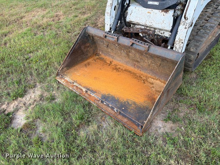 image for item FB8238 2019 Bobcat T450 tracked skid steer loader