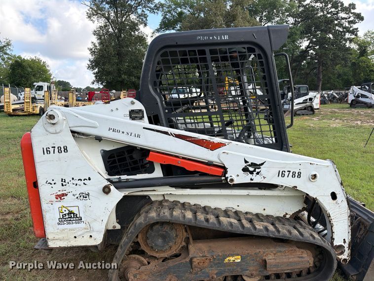 image for item FB8238 2019 Bobcat T450 tracked skid steer loader