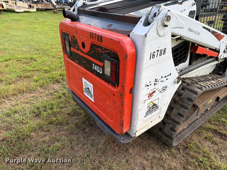 image for item FB8238 2019 Bobcat T450 tracked skid steer loader