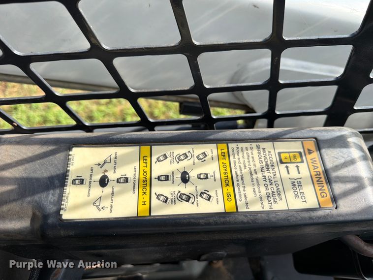 image for item FB8238 2019 Bobcat T450 tracked skid steer loader