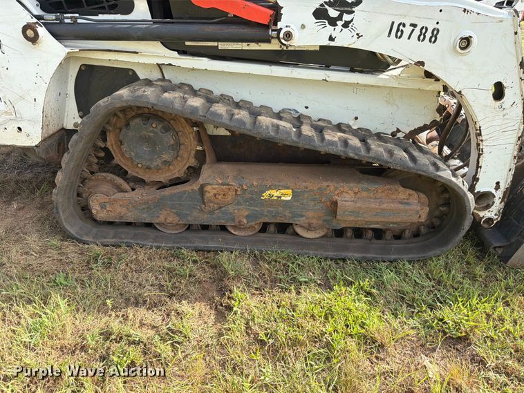 image for item FB8238 2019 Bobcat T450 tracked skid steer loader
