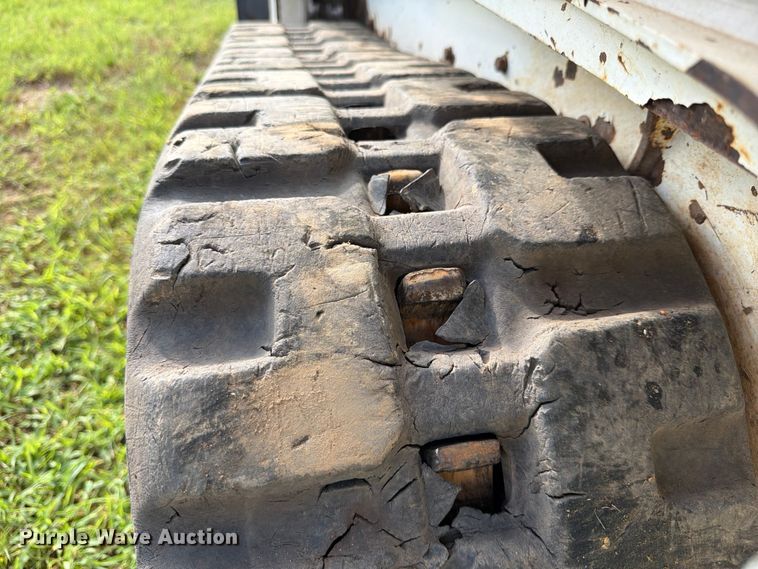 image for item FB8238 2019 Bobcat T450 tracked skid steer loader