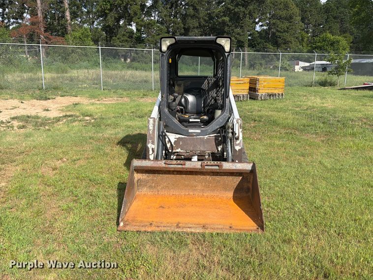 image for item FB8239 2019 Bobcat T450 tracked skid steer loader