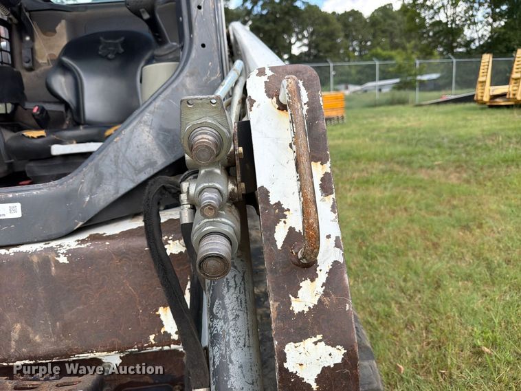 image for item FB8239 2019 Bobcat T450 tracked skid steer loader