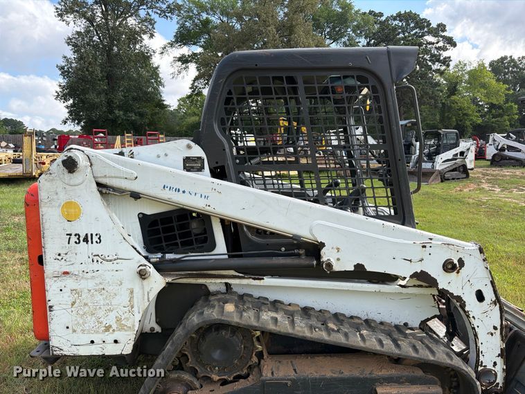 image for item FB8239 2019 Bobcat T450 tracked skid steer loader