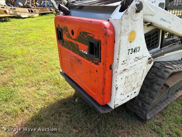 image for item FB8239 2019 Bobcat T450 tracked skid steer loader