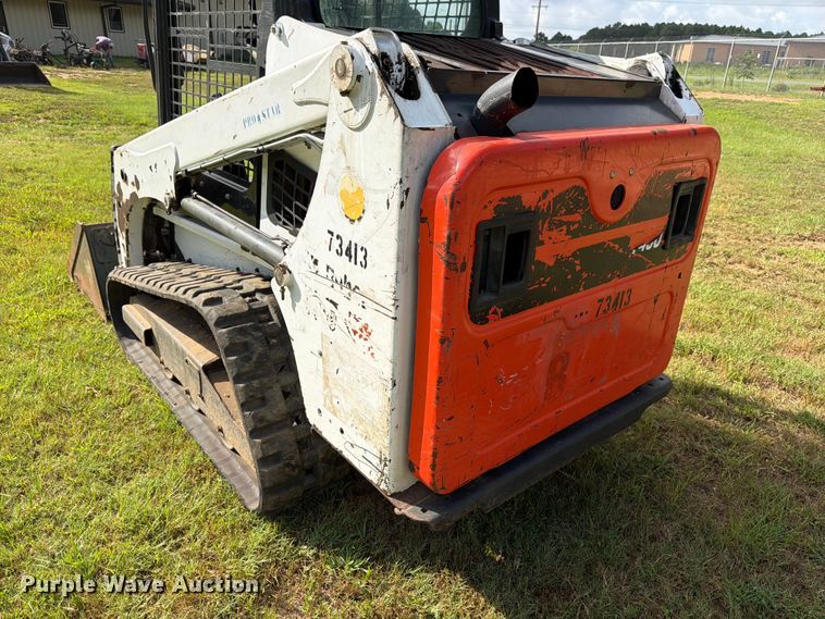 image for item FB8239 2019 Bobcat T450 tracked skid steer loader