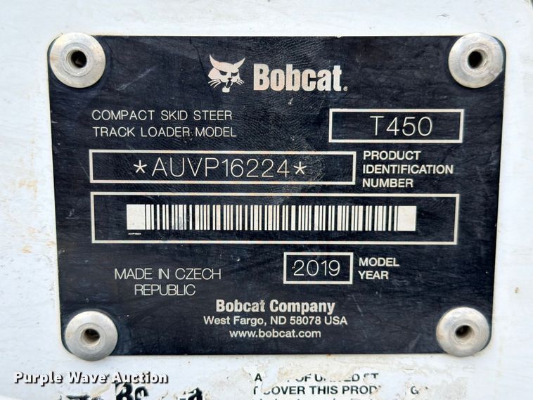 image for item FB8239 2019 Bobcat T450 tracked skid steer loader