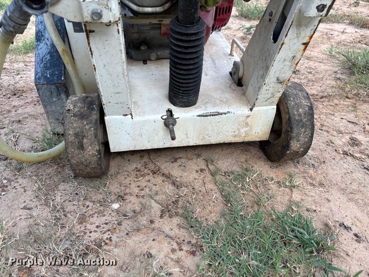 image for item FB8245 Diamond products concrete saw