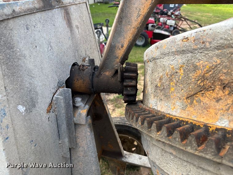 image for item FB8247 65CM concrete mixer