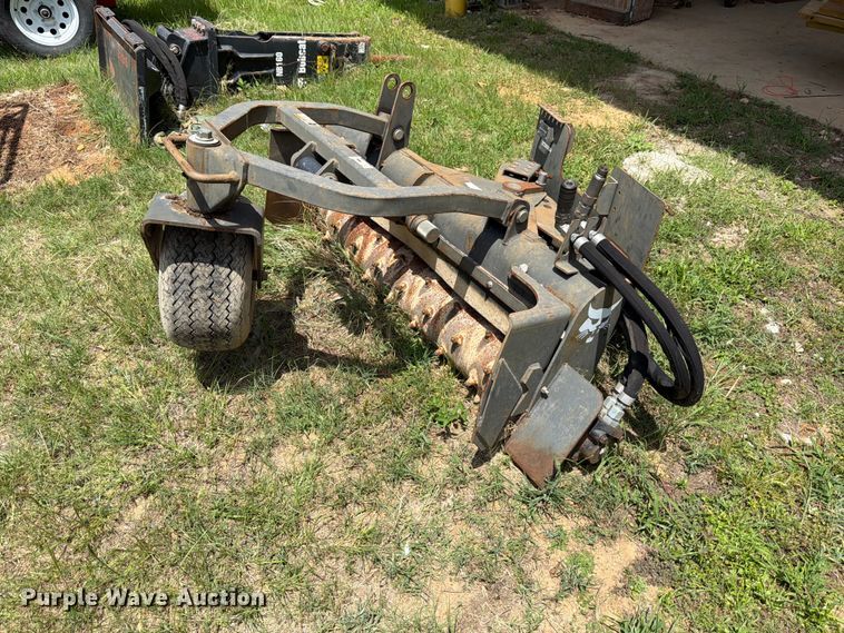 image for item FB8251 2072 Bobcat 48SCM skid steer soil conditioner