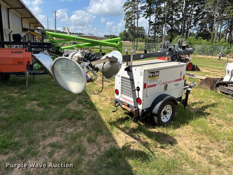 image for item FB8252 Magnum Mlt3060k light plant