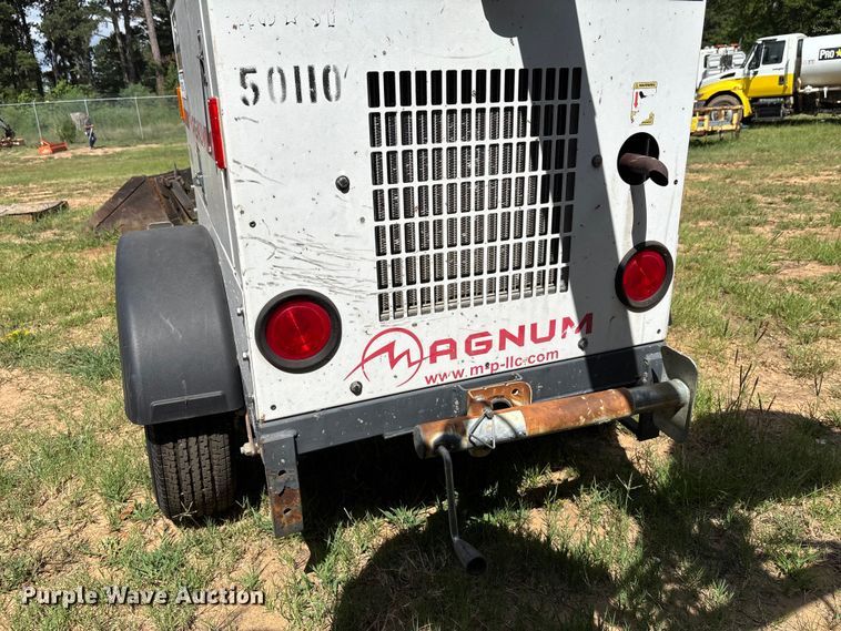 image for item FB8252 Magnum Mlt3060k light plant