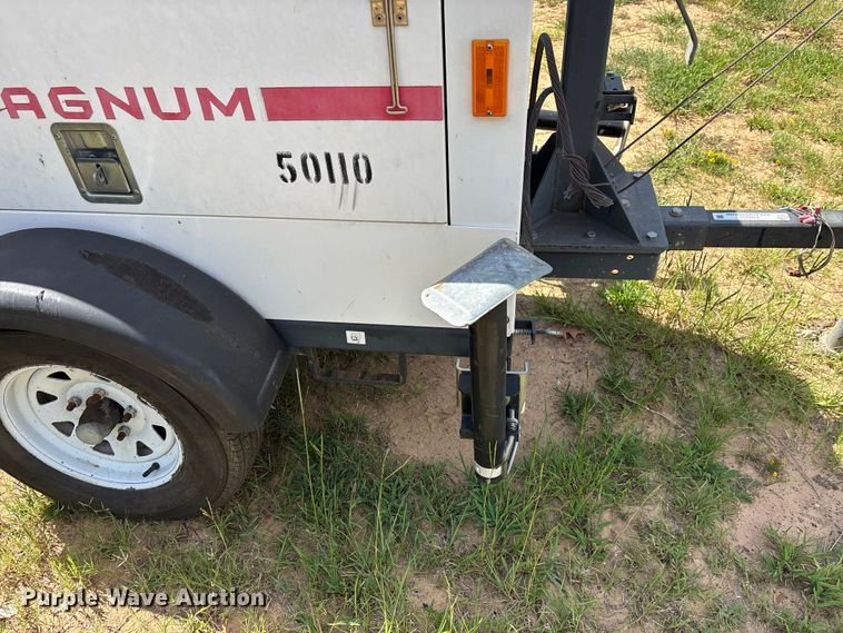image for item FB8252 Magnum Mlt3060k light plant