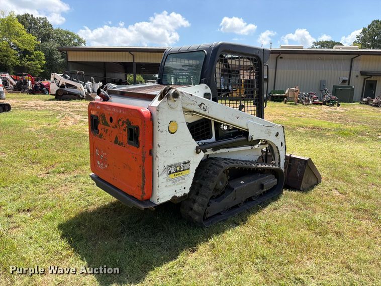 image for item FB8259 2019 Bobcat T450 tracked skid steer loader