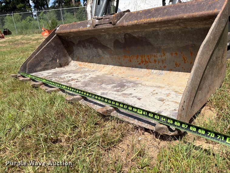 image for item FB8259 2019 Bobcat T450 tracked skid steer loader