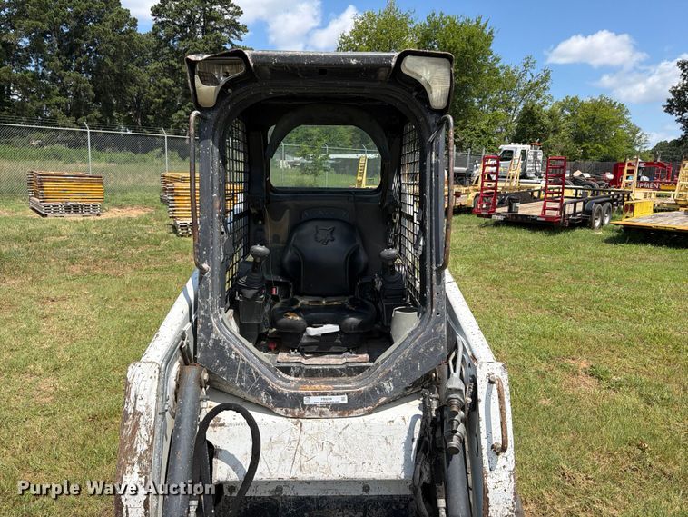 image for item FB8259 2019 Bobcat T450 tracked skid steer loader