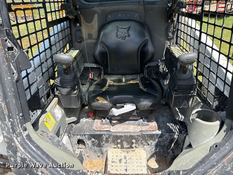image for item FB8259 2019 Bobcat T450 tracked skid steer loader