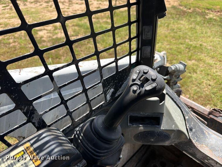 image for item FB8259 2019 Bobcat T450 tracked skid steer loader