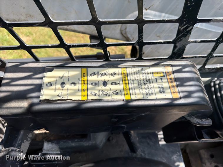 image for item FB8259 2019 Bobcat T450 tracked skid steer loader