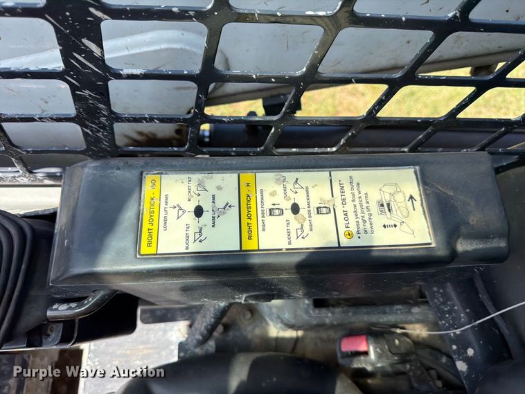 image for item FB8259 2019 Bobcat T450 tracked skid steer loader