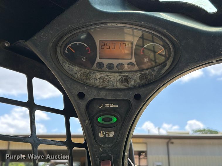 image for item FB8259 2019 Bobcat T450 tracked skid steer loader