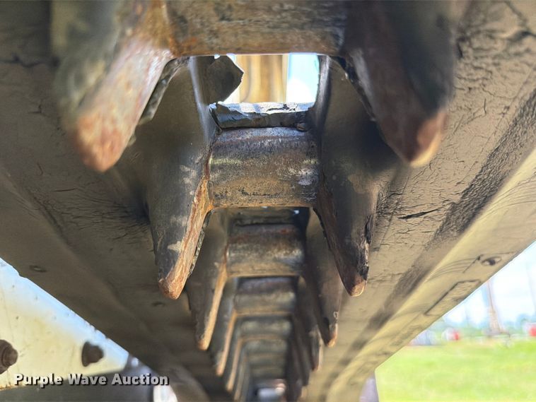 image for item FB8259 2019 Bobcat T450 tracked skid steer loader