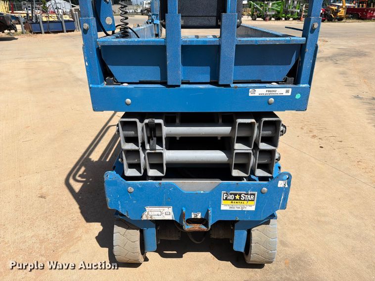 image for item FB8262 Genie GS-2032 scissor lift