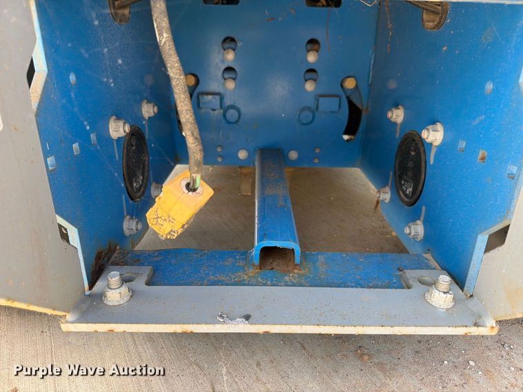 image for item FB8262 Genie GS-2032 scissor lift