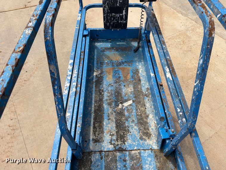 image for item FB8262 Genie GS-2032 scissor lift