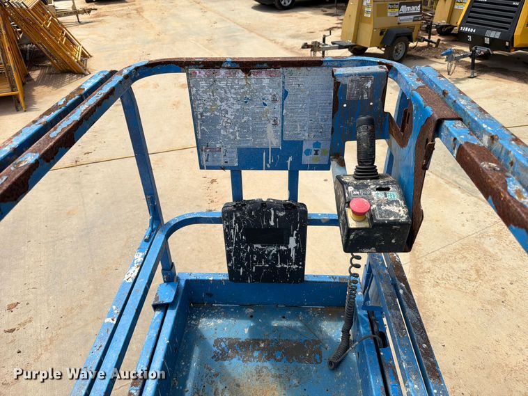 image for item FB8262 Genie GS-2032 scissor lift