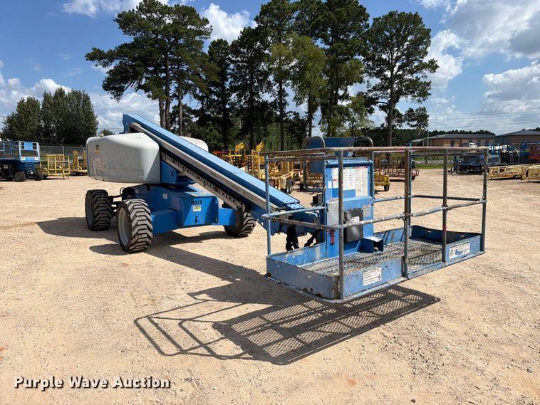 image for item FB8263 2008 Genie S-60HC boom lift